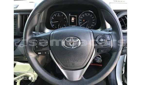 Buy Import Toyota 4Runner White Car in Import - Dubai in A'ana Buy Import Toyota 4Runner White Car in Import - Dubai in A'ana