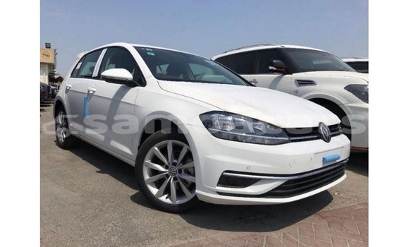 Acheter Import Voiture Volkswagen Golf Blanc à Import - Dubai, A'ana
