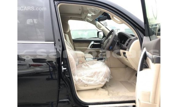 Buy Import Toyota Land Cruiser Black Car in Import - Dubai in A'ana Buy Import Toyota Land Cruiser Black Car in Import - Dubai in A'ana