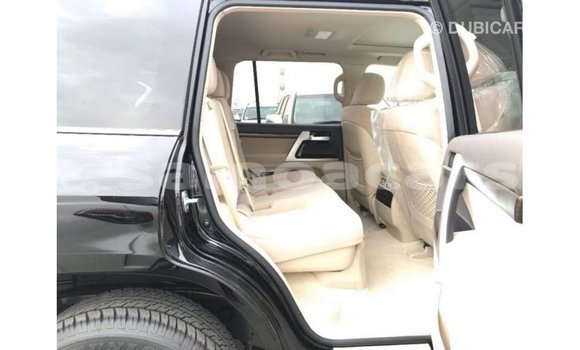 Buy Import Toyota Land Cruiser Black Car in Import - Dubai in A'ana Buy Import Toyota Land Cruiser Black Car in Import - Dubai in A'ana