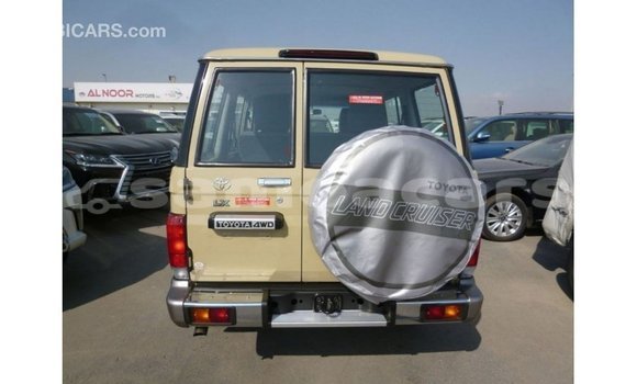 Buy Import Toyota Land Cruiser Beige Car in Import - Dubai in A'ana Buy Import Toyota Land Cruiser Beige Car in Import - Dubai in A'ana