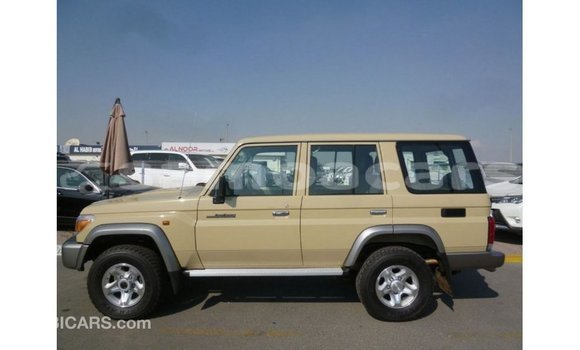 Buy Import Toyota Land Cruiser Beige Car in Import - Dubai in A'ana Buy Import Toyota Land Cruiser Beige Car in Import - Dubai in A'ana