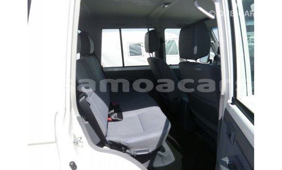 Buy Import Toyota Land Cruiser White Car in Import - Dubai in A'ana Buy Import Toyota Land Cruiser White Car in Import - Dubai in A'ana