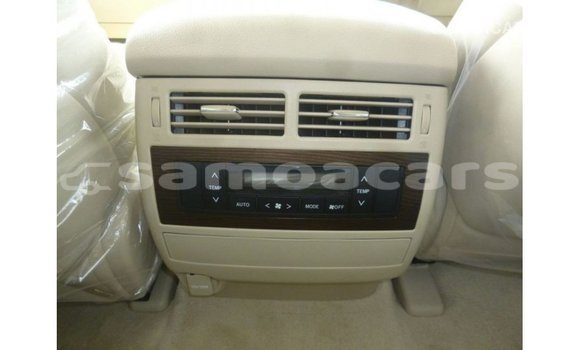 Buy Import Toyota Land Cruiser White Car in Import - Dubai in A'ana Buy Import Toyota Land Cruiser White Car in Import - Dubai in A'ana