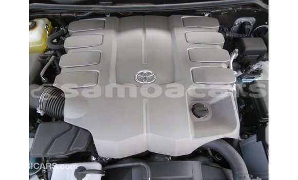 Buy Import Toyota Land Cruiser White Car in Import - Dubai in A'ana Buy Import Toyota Land Cruiser White Car in Import - Dubai in A'ana