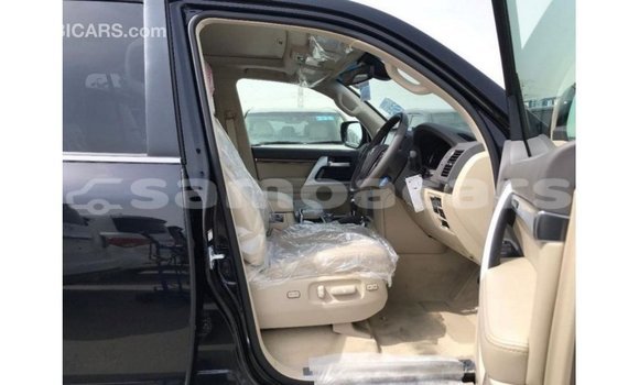 Buy Import Toyota Land Cruiser Black Car in Import - Dubai in A'ana Buy Import Toyota Land Cruiser Black Car in Import - Dubai in A'ana