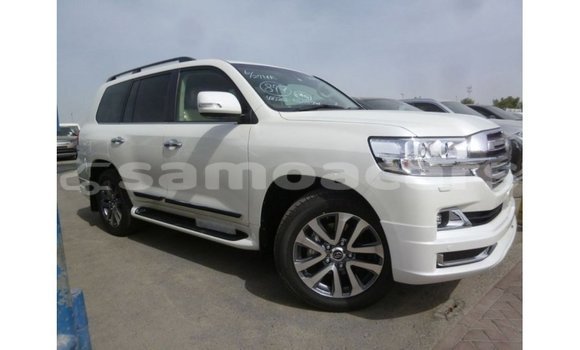 Buy Import Toyota Land Cruiser White Car in Import - Dubai in A'ana Buy Import Toyota Land Cruiser White Car in Import - Dubai in A'ana