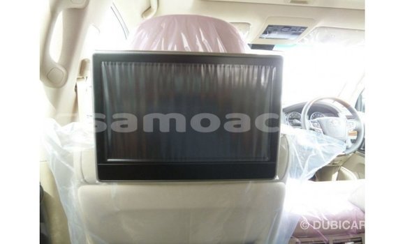 Buy Import Toyota Land Cruiser White Car in Import - Dubai in A'ana Buy Import Toyota Land Cruiser White Car in Import - Dubai in A'ana