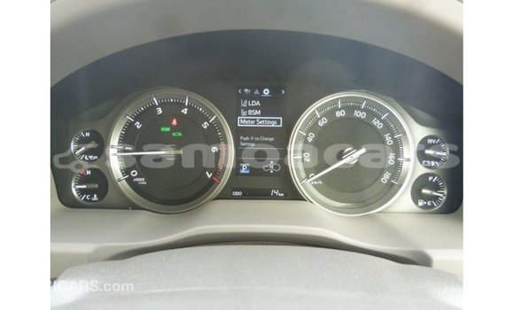 Buy Import Toyota Land Cruiser White Car in Import - Dubai in A'ana Buy Import Toyota Land Cruiser White Car in Import - Dubai in A'ana