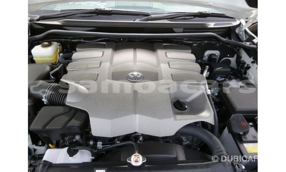Buy Import Toyota Land Cruiser White Car in Import - Dubai in A'ana Buy Import Toyota Land Cruiser White Car in Import - Dubai in A'ana