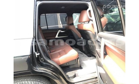 Buy Import Toyota Land Cruiser Black Car in Import - Dubai in A'ana Buy Import Toyota Land Cruiser Black Car in Import - Dubai in A'ana