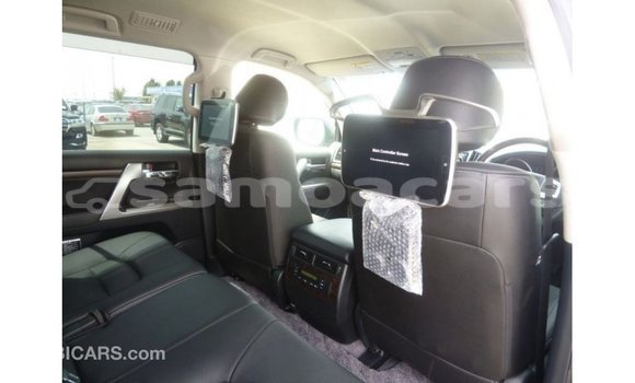 Buy Import Toyota Land Cruiser Black Car in Import - Dubai in A'ana Buy Import Toyota Land Cruiser Black Car in Import - Dubai in A'ana