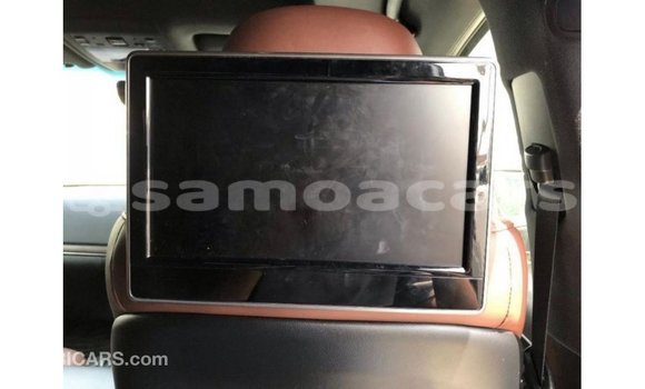 Buy Import Toyota Land Cruiser White Car in Import - Dubai in A'ana Buy Import Toyota Land Cruiser White Car in Import - Dubai in A'ana