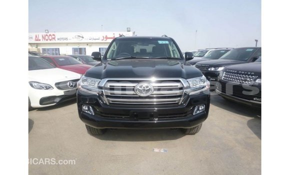 Buy Import Toyota Land Cruiser Black Car in Import - Dubai in A'ana Buy Import Toyota Land Cruiser Black Car in Import - Dubai in A'ana