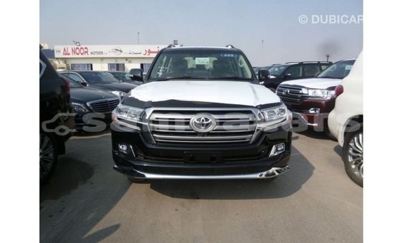 Buy Import Toyota Land Cruiser Black Car in Import - Dubai in A'ana Buy Import Toyota Land Cruiser Black Car in Import - Dubai in A'ana
