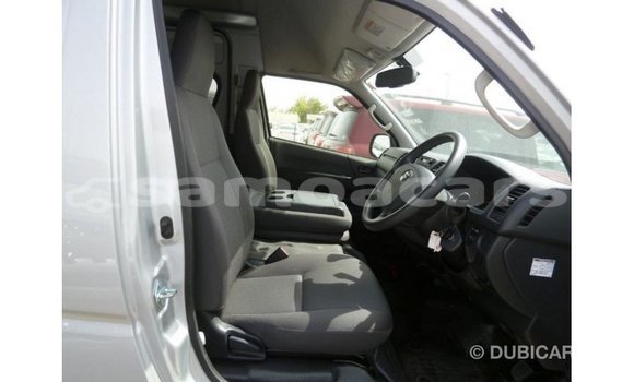 Buy Import Toyota Hiace Other Car in Import - Dubai in A'ana Buy Import Toyota Hiace Other Car in Import - Dubai in A'ana