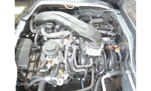 Buy Import Toyota Hiace Other Car in Import - Dubai in A'ana Buy Import Toyota Hiace Other Car in Import - Dubai in A'ana