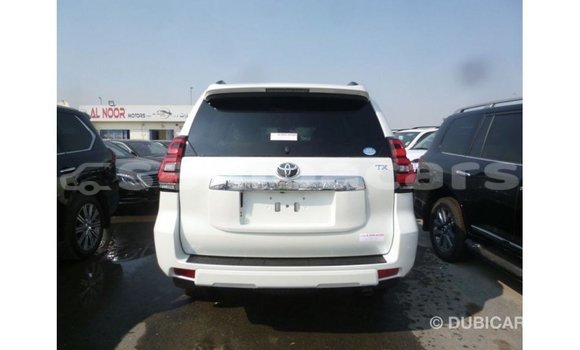 Buy Import Toyota Prado White Car in Import - Dubai in A'ana Buy Import Toyota Prado White Car in Import - Dubai in A'ana