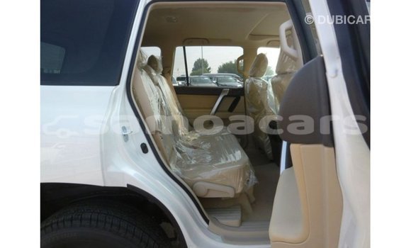 Buy Import Toyota Prado White Car in Import - Dubai in A'ana Buy Import Toyota Prado White Car in Import - Dubai in A'ana