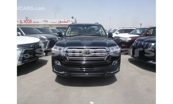 Buy Import Toyota Land Cruiser Black Car in Import - Dubai in A'ana Buy Import Toyota Land Cruiser Black Car in Import - Dubai in A'ana