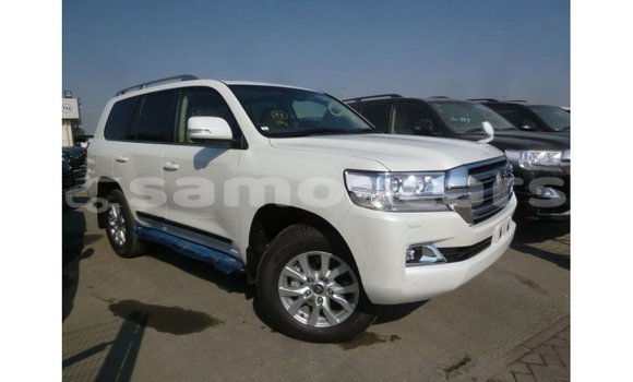 Buy Import Toyota Land Cruiser White Car in Import - Dubai in A'ana Buy Import Toyota Land Cruiser White Car in Import - Dubai in A'ana