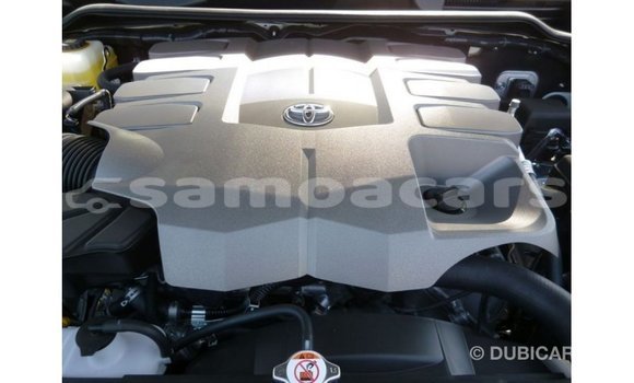 Buy Import Toyota Land Cruiser White Car in Import - Dubai in A'ana Buy Import Toyota Land Cruiser White Car in Import - Dubai in A'ana