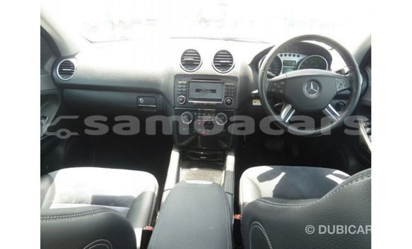 Buy Import Mercedes-Benz 190 Black Car in Import - Dubai in A'ana Buy Import Mercedes-Benz 190 Black Car in Import - Dubai in A'ana