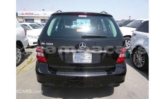 Buy Import Mercedes-Benz 190 Black Car in Import - Dubai in A'ana Buy Import Mercedes-Benz 190 Black Car in Import - Dubai in A'ana