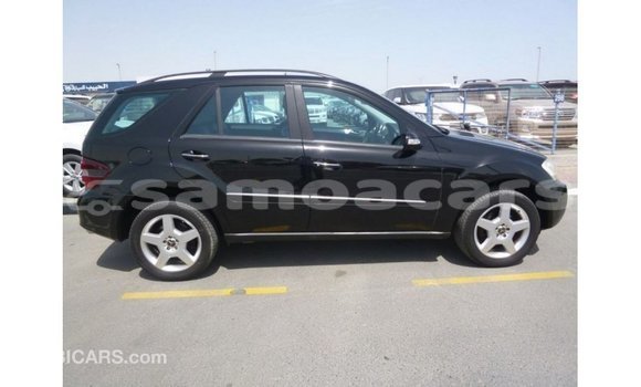 Buy Import Mercedes-Benz 190 Black Car in Import - Dubai in A'ana Buy Import Mercedes-Benz 190 Black Car in Import - Dubai in A'ana