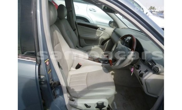 Buy Import Mercedes-Benz 190 Blue Car in Import - Dubai in A'ana Buy Import Mercedes-Benz 190 Blue Car in Import - Dubai in A'ana