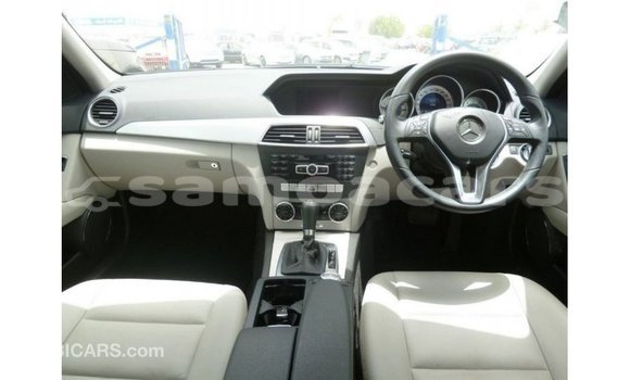 Buy Import Mercedes-Benz 190 Black Car in Import - Dubai in A'ana Buy Import Mercedes-Benz 190 Black Car in Import - Dubai in A'ana