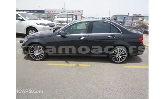 Buy Import Mercedes-Benz 190 Black Car in Import - Dubai in A'ana Buy Import Mercedes-Benz 190 Black Car in Import - Dubai in A'ana