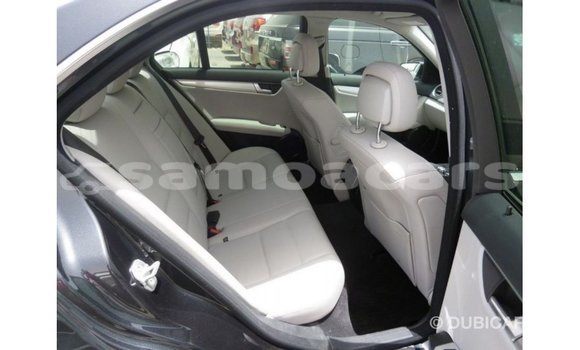 Buy Import Mercedes-Benz 190 Black Car in Import - Dubai in A'ana Buy Import Mercedes-Benz 190 Black Car in Import - Dubai in A'ana