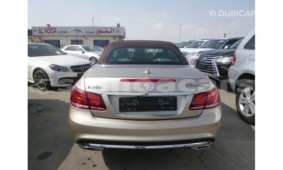 Buy Import Mercedes-Benz 200 Other Car in Import - Dubai in A'ana Buy Import Mercedes-Benz 200 Other Car in Import - Dubai in A'ana