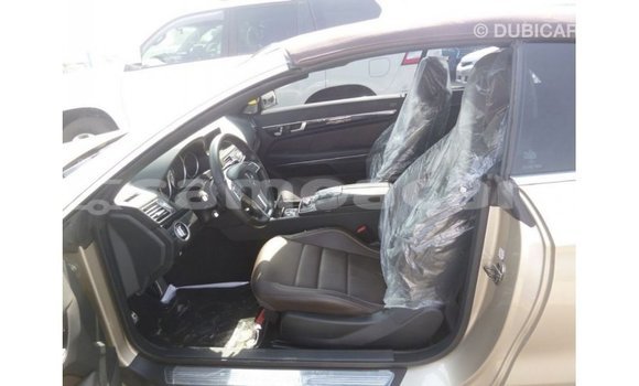 Buy Import Mercedes-Benz 200 Other Car in Import - Dubai in A'ana Buy Import Mercedes-Benz 200 Other Car in Import - Dubai in A'ana