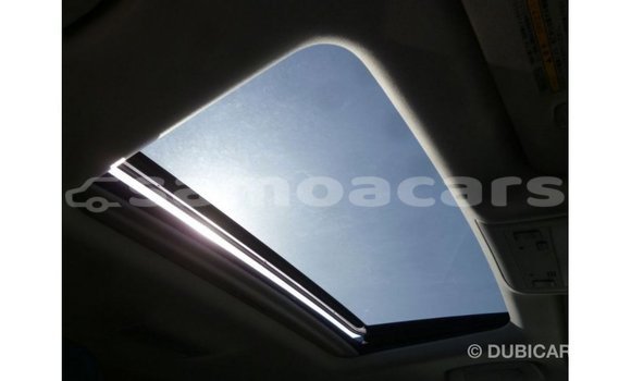 Buy Import Toyota Land Cruiser White Car in Import - Dubai in A'ana Buy Import Toyota Land Cruiser White Car in Import - Dubai in A'ana