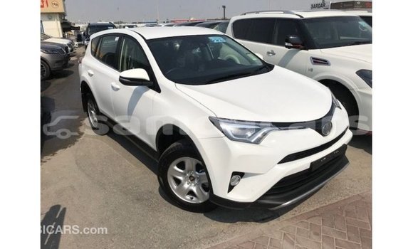 Buy Import Toyota 4Runner White Car in Import - Dubai in A'ana Buy Import Toyota 4Runner White Car in Import - Dubai in A'ana