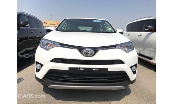 Buy Import Toyota 4Runner White Car in Import - Dubai in A'ana Buy Import Toyota 4Runner White Car in Import - Dubai in A'ana