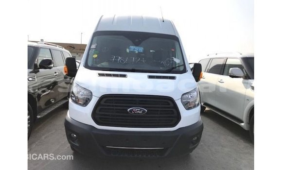 Buy Import Ford Club Wagon White Car in Import - Dubai in A'ana Buy Import Ford Club Wagon White Car in Import - Dubai in A'ana