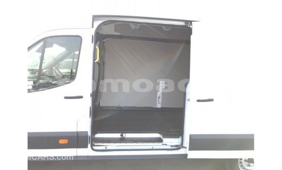 Buy Import Ford Club Wagon White Car in Import - Dubai in A'ana Buy Import Ford Club Wagon White Car in Import - Dubai in A'ana