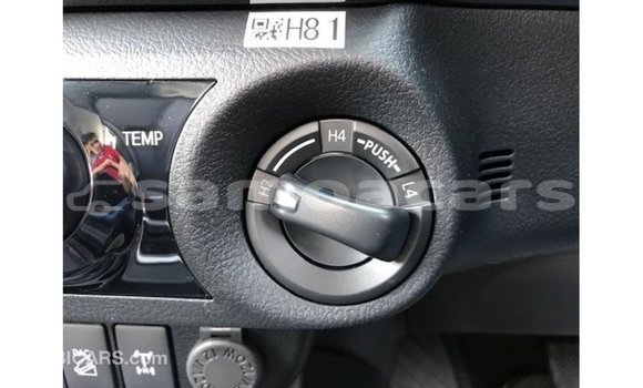 Buy Import Toyota Hilux Black Car in Import - Dubai in A'ana Buy Import Toyota Hilux Black Car in Import - Dubai in A'ana