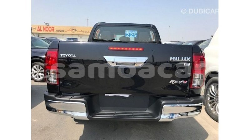 Big with watermark toyota hilux a ana import dubai 3461