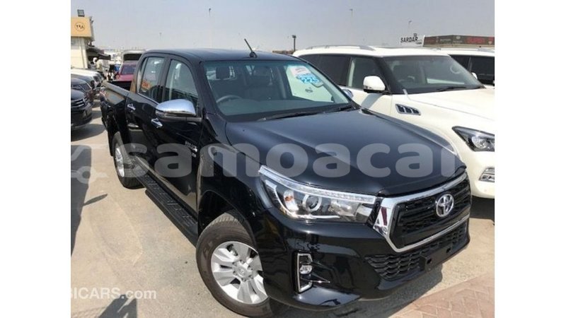 Big with watermark toyota hilux a ana import dubai 3461