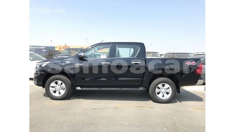 Big with watermark toyota hilux a ana import dubai 3461
