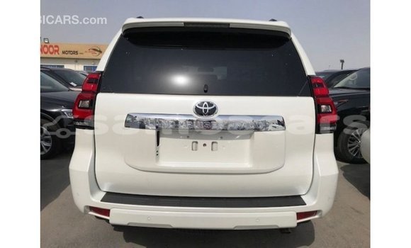 Buy Import Toyota Prado White Car in Import - Dubai in A'ana Buy Import Toyota Prado White Car in Import - Dubai in A'ana