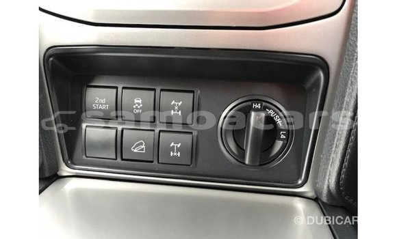 Buy Import Toyota Prado White Car in Import - Dubai in A'ana Buy Import Toyota Prado White Car in Import - Dubai in A'ana
