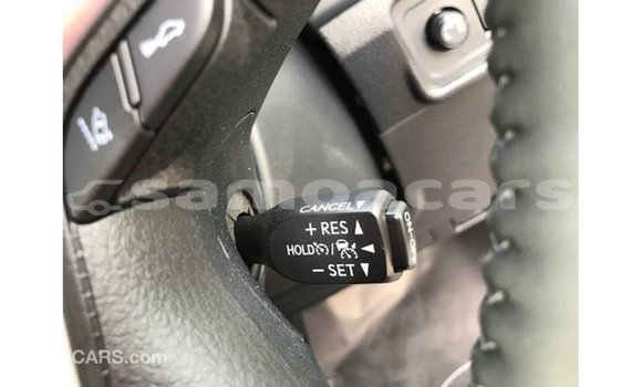 Buy Import Toyota Prado White Car in Import - Dubai in A'ana Buy Import Toyota Prado White Car in Import - Dubai in A'ana