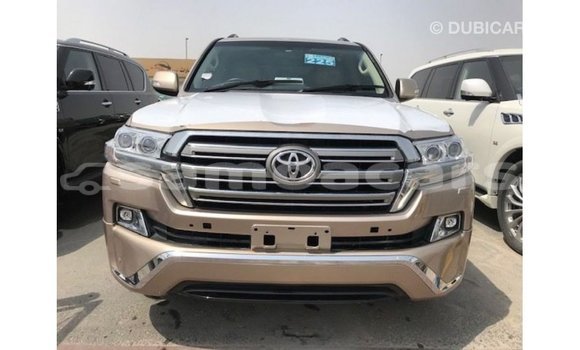 Buy Import Toyota Land Cruiser Other Car in Import - Dubai in A'ana Buy Import Toyota Land Cruiser Other Car in Import - Dubai in A'ana
