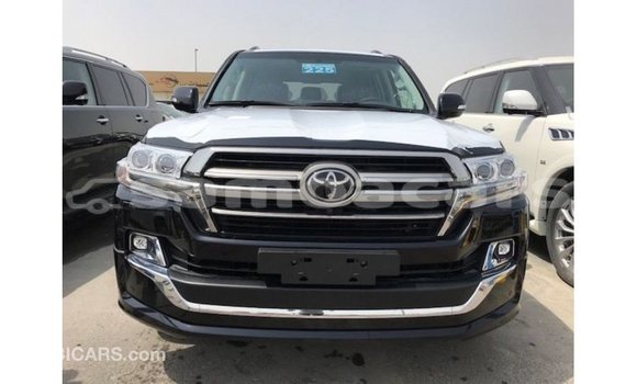 Buy Import Toyota Land Cruiser Black Car in Import - Dubai in A'ana Buy Import Toyota Land Cruiser Black Car in Import - Dubai in A'ana