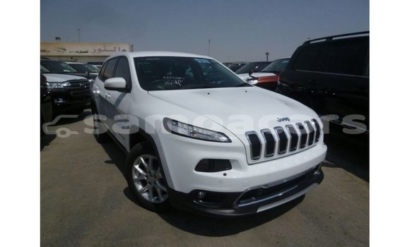 Acheter Import Voiture Jeep Cherokee Blanc à Import - Dubai, A'ana